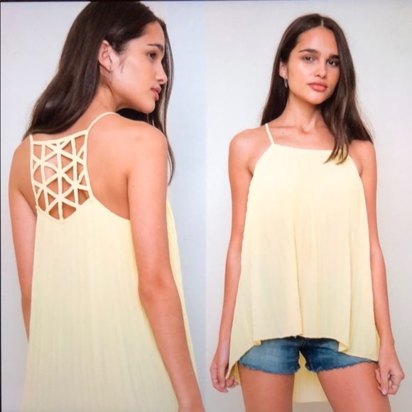 Butter yellow cami top with pleats. - Picture 1 of 5